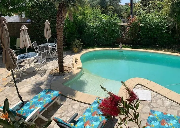 Grande Chambre Dans Villa Proche De La Plage